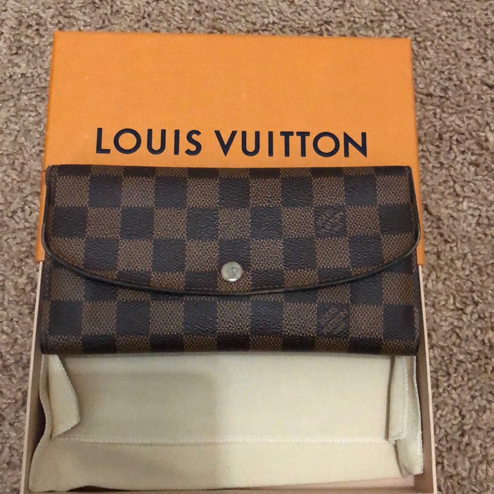 Authentic Louis Vuitton wallet
